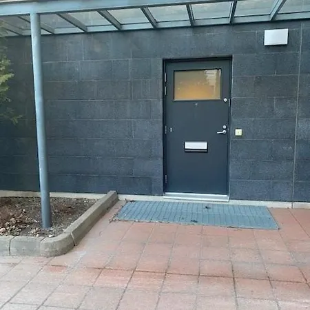 Lovely 1-bedroom With Patio And Sauna Apartment *