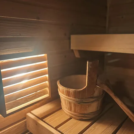 Apartment Lovely 1-bedroom With Patio And Sauna *